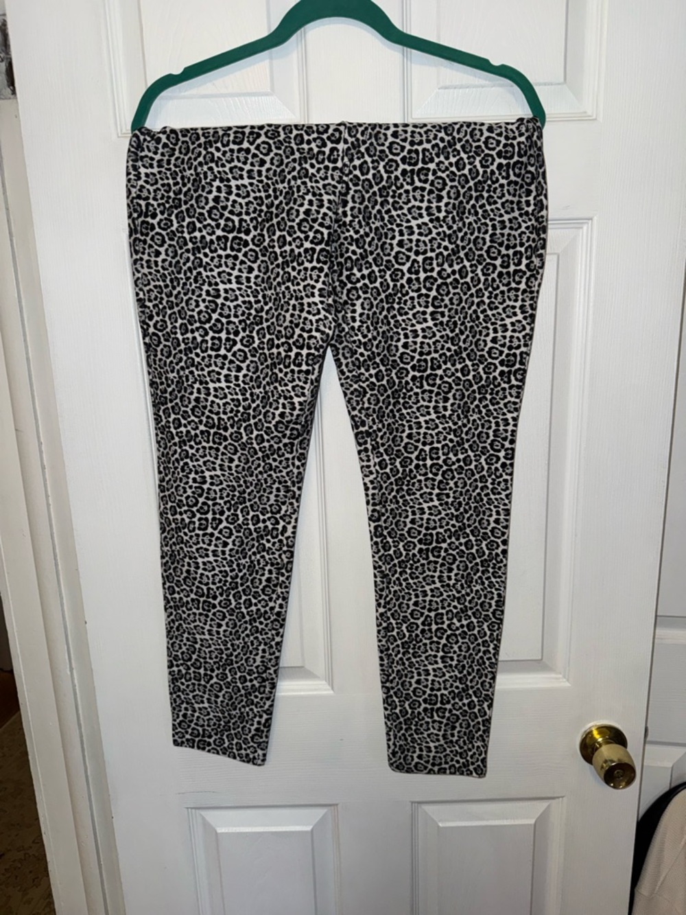 Black and White Leopard Print Jeggings